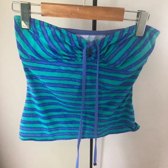Oakley tankini - Picture 1 of 3